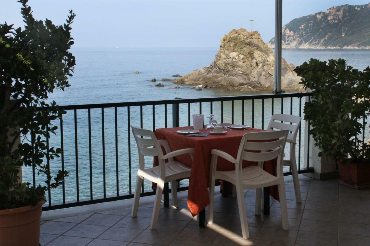 Asseu Hotel Sestri Levante Exterior photo